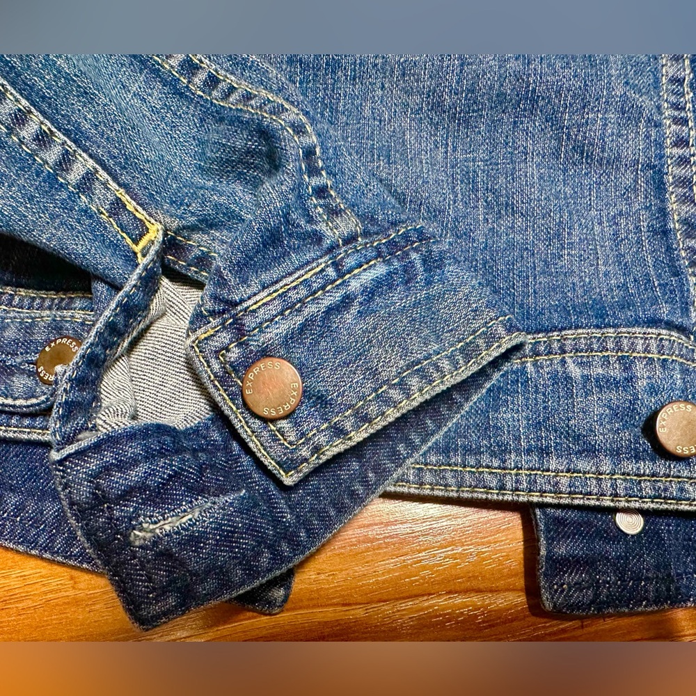 Express Jean Jacket - Picture 7 of 12